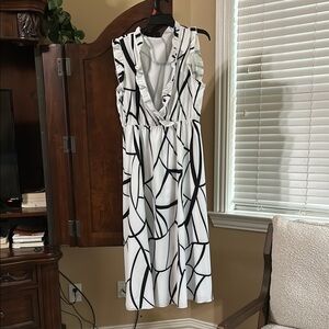 SHEIN Black and White Plunge Sundress for Weddings